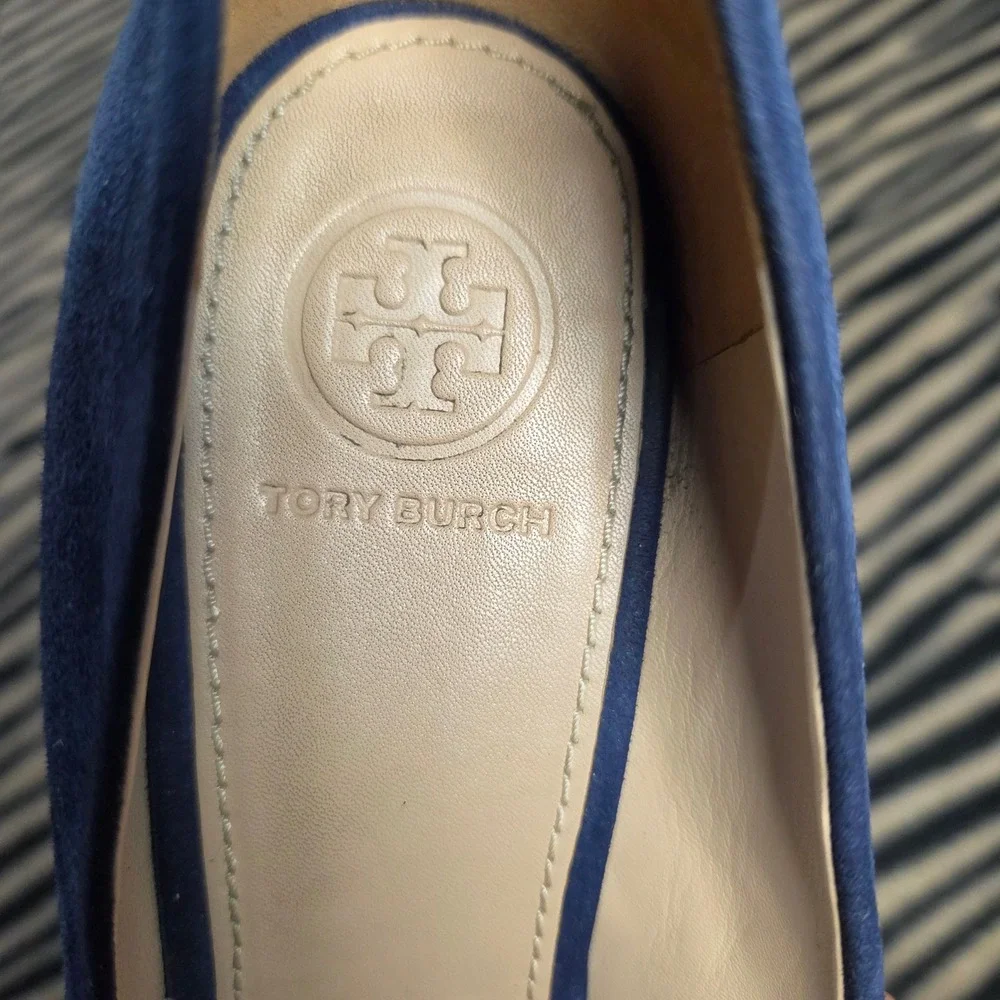 Tory Burch Gigi Navy Blue Suede Pointed Toe Pumps Gold Logo Heel 7M